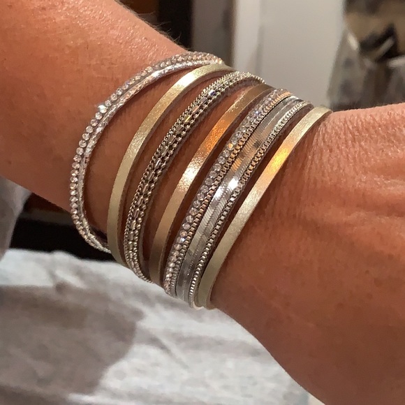 Two layered bracelets. Leopard print and silver - Picture 6 of 9